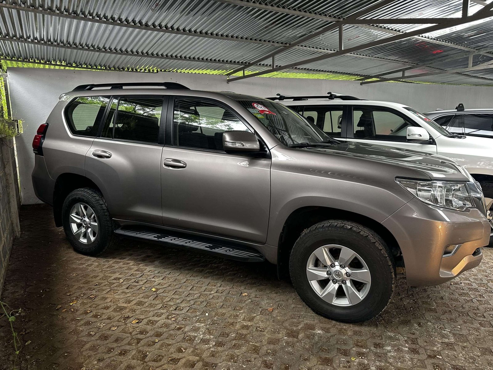 TOYOTA LAND CRUISER PRADO 2023 - Imagen 8