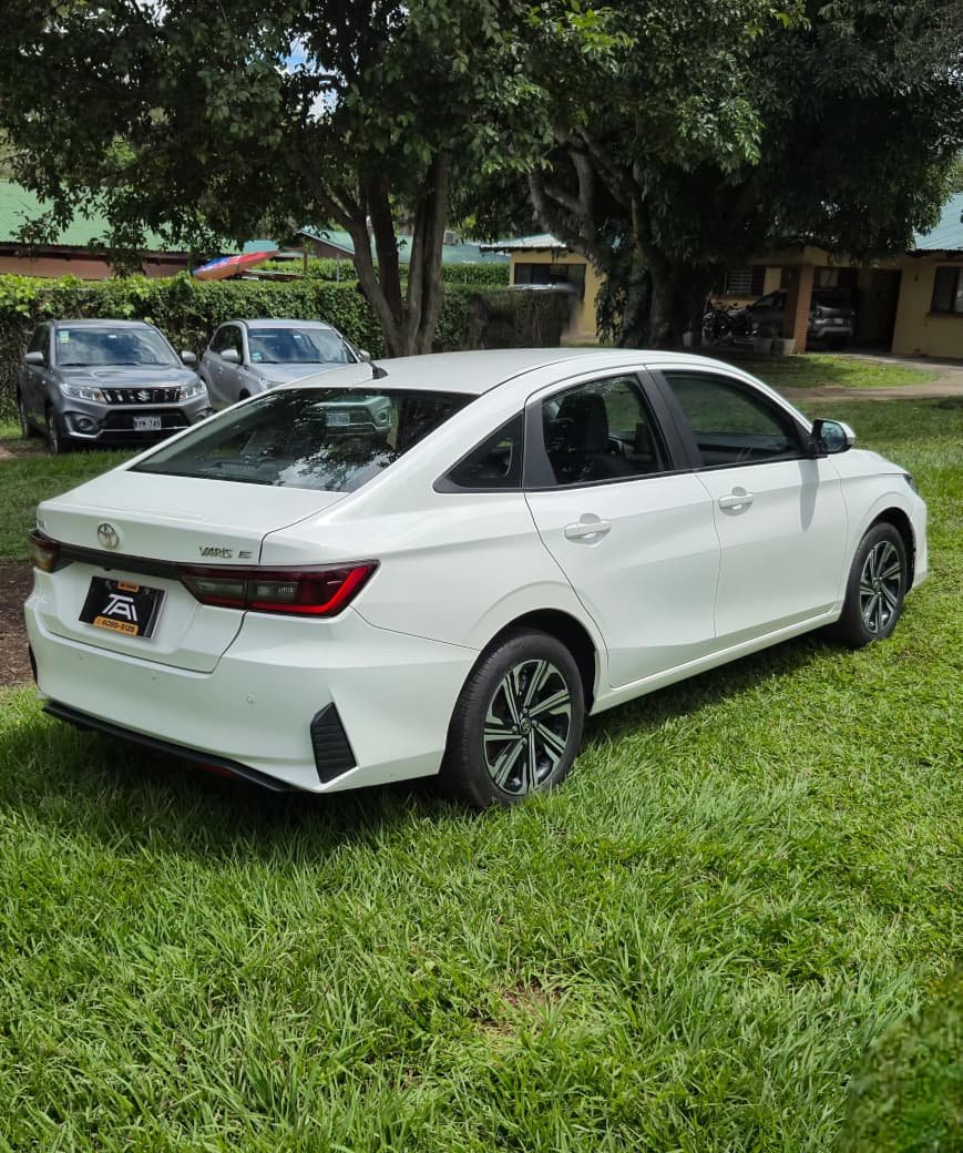 Toyota Yaris 2024 - Imagen 2